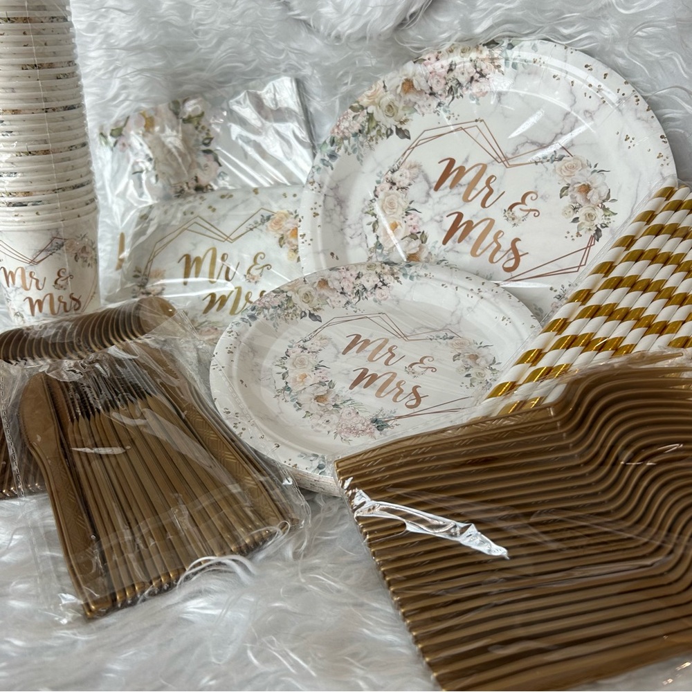 New Anniversary/Wedding Party Supply Set 24 Servings Plates Cutlery Disposable - Picture 2 of 9